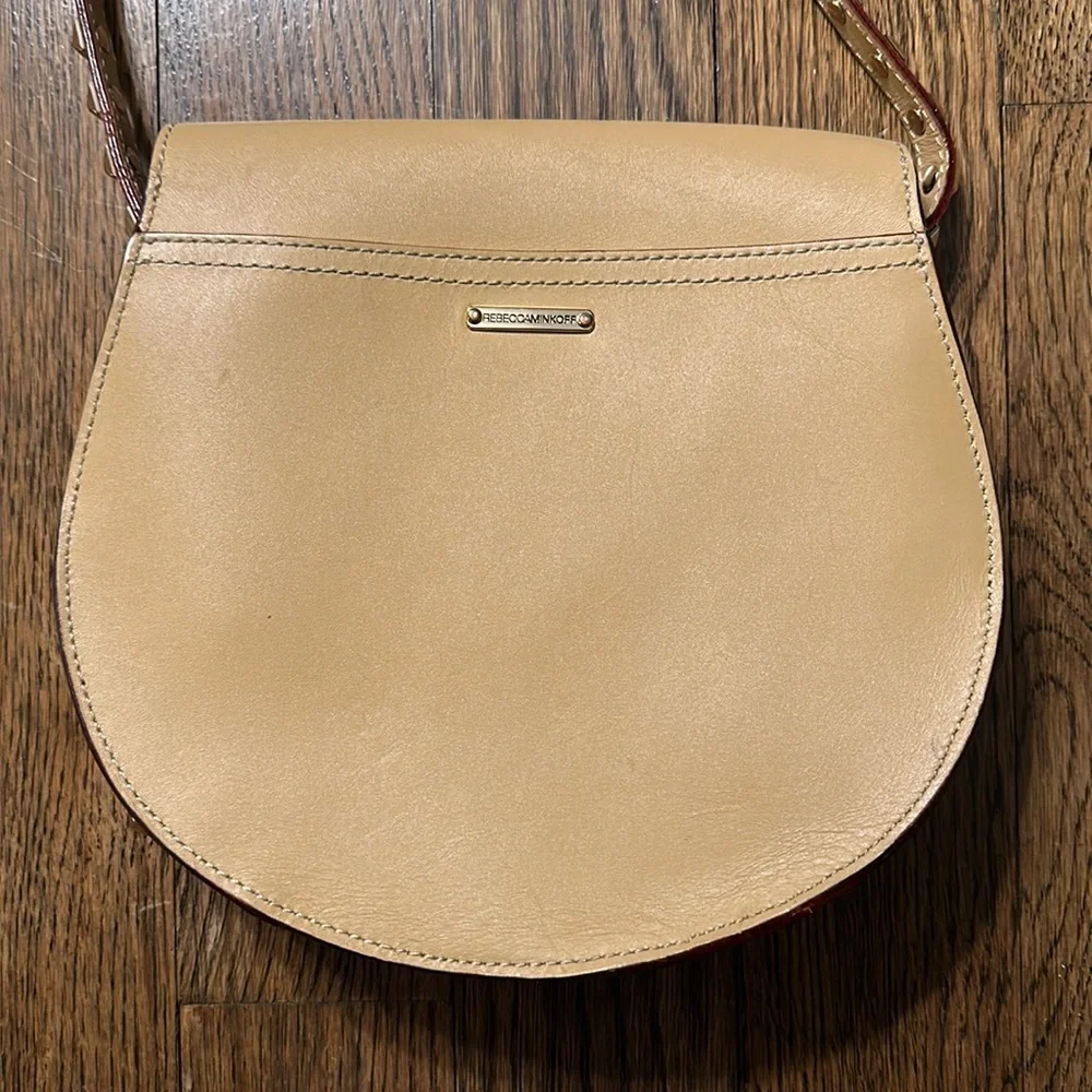 🎉HP🎉 Rebecca Minkoff Skylar Saddle Bag Tan with Gold Hardware Genuine Leather - Picture 6 of 11